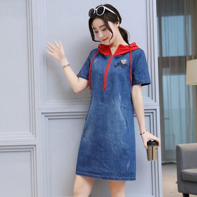 ĐẦM JEAN SUÔNG PHỐI NÓN ĐỎ THÊU HOA HỒNG - NJ139